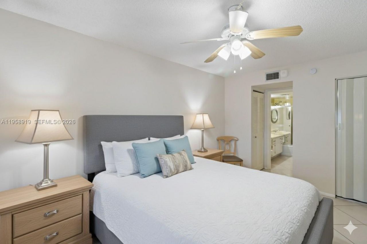 4850 NW 29th Ct , Unit 423, Lauderdale Lakes, FL 33313 Photo