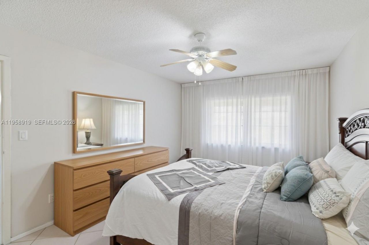 4850 NW 29th Ct , Unit 423, Lauderdale Lakes, FL 33313 Photo