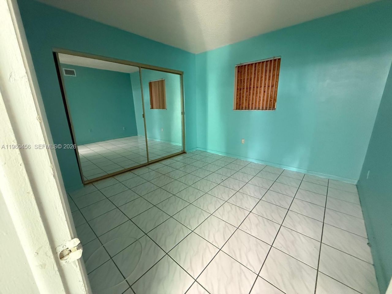 1555 W 44th Pl , Unit 305, Hialeah, FL 33012 Photo