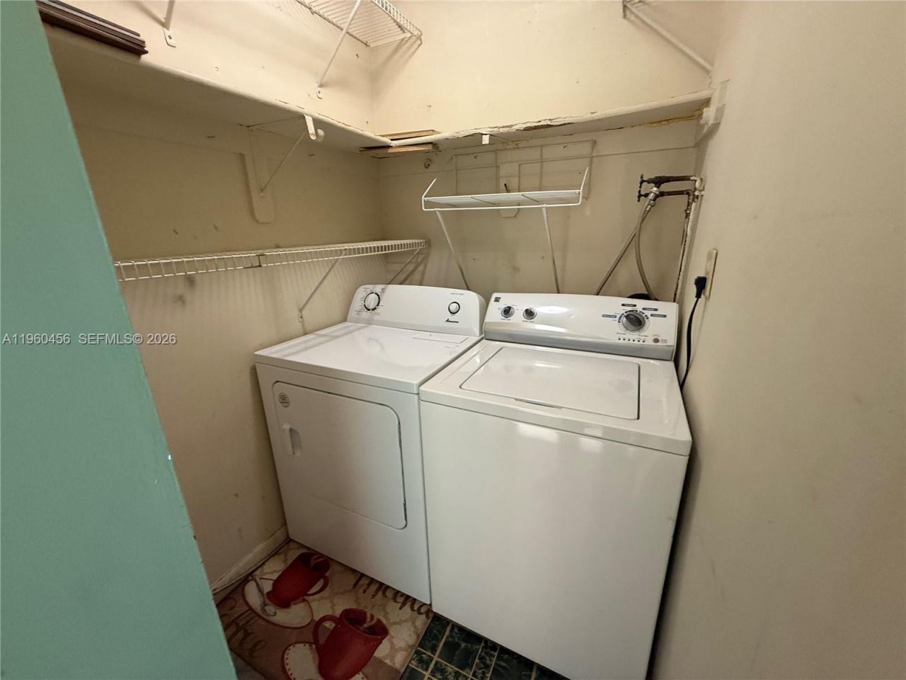 1555 W 44th Pl, Unit 305, Hialeah, FL 33012 Photo