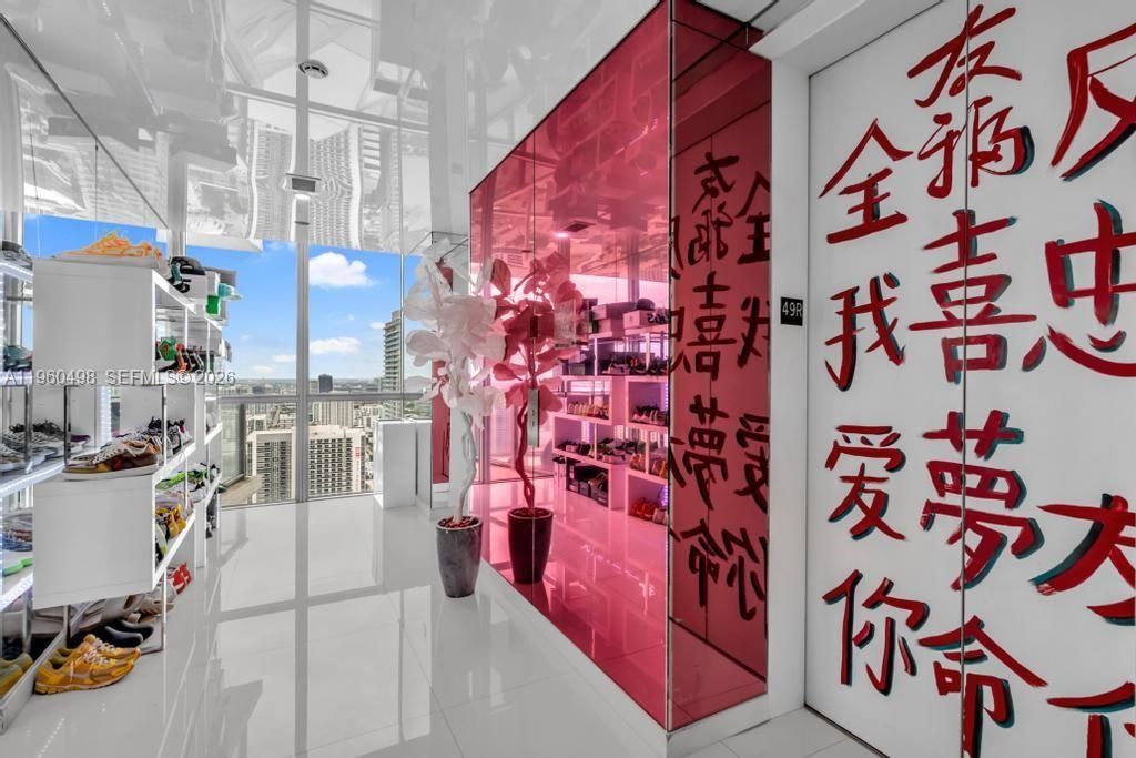 1100 Biscayne Blvd , Unit 4907, Miami, FL 33132 Photo