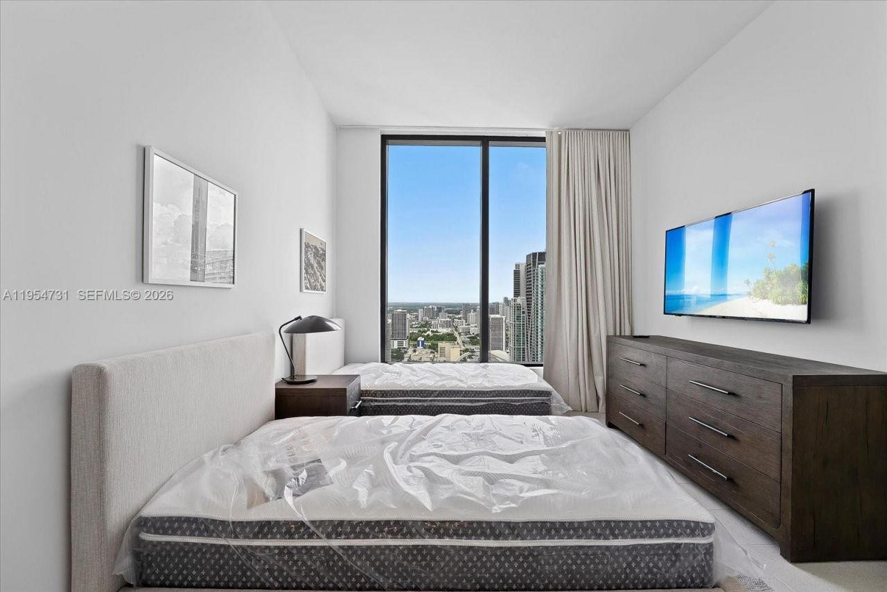 159 NE 6th St , Unit 4815, Miami, FL 33132 Photo