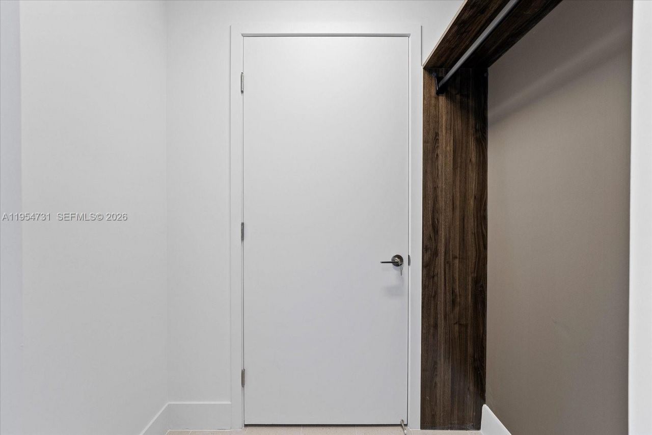 159 NE 6th St , Unit 4815, Miami, FL 33132 Photo