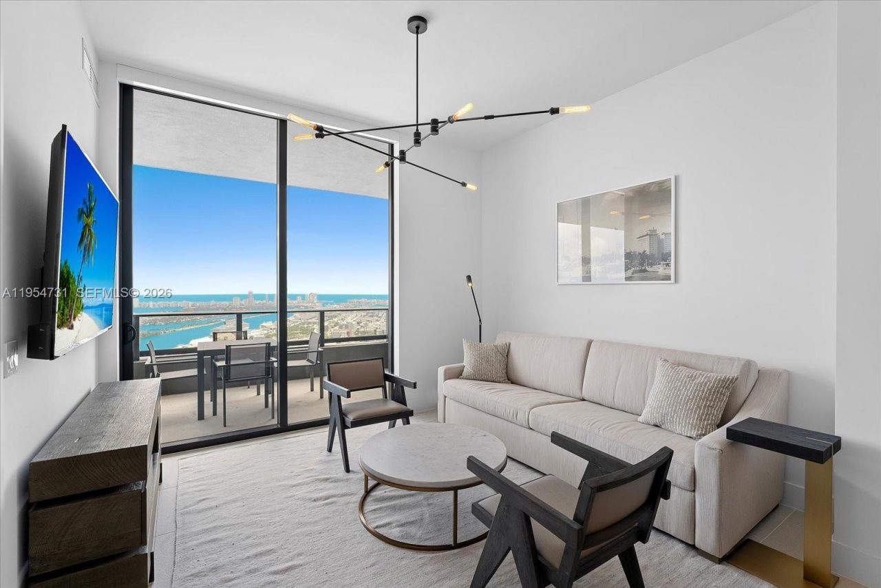 159 NE 6th St , Unit 4815, Miami, FL 33132 Photo