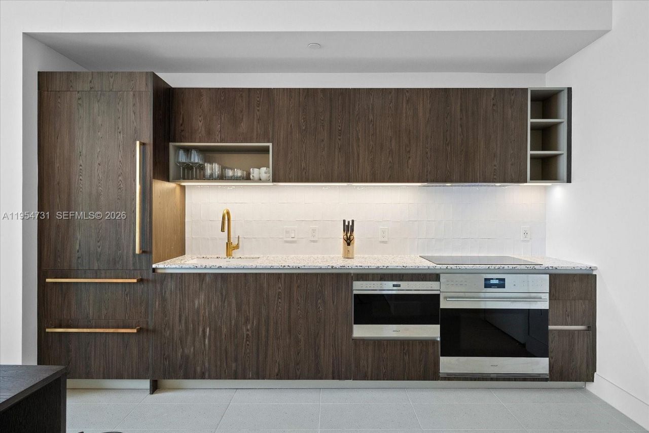 159 NE 6th St , Unit 4815, Miami, FL 33132 Photo