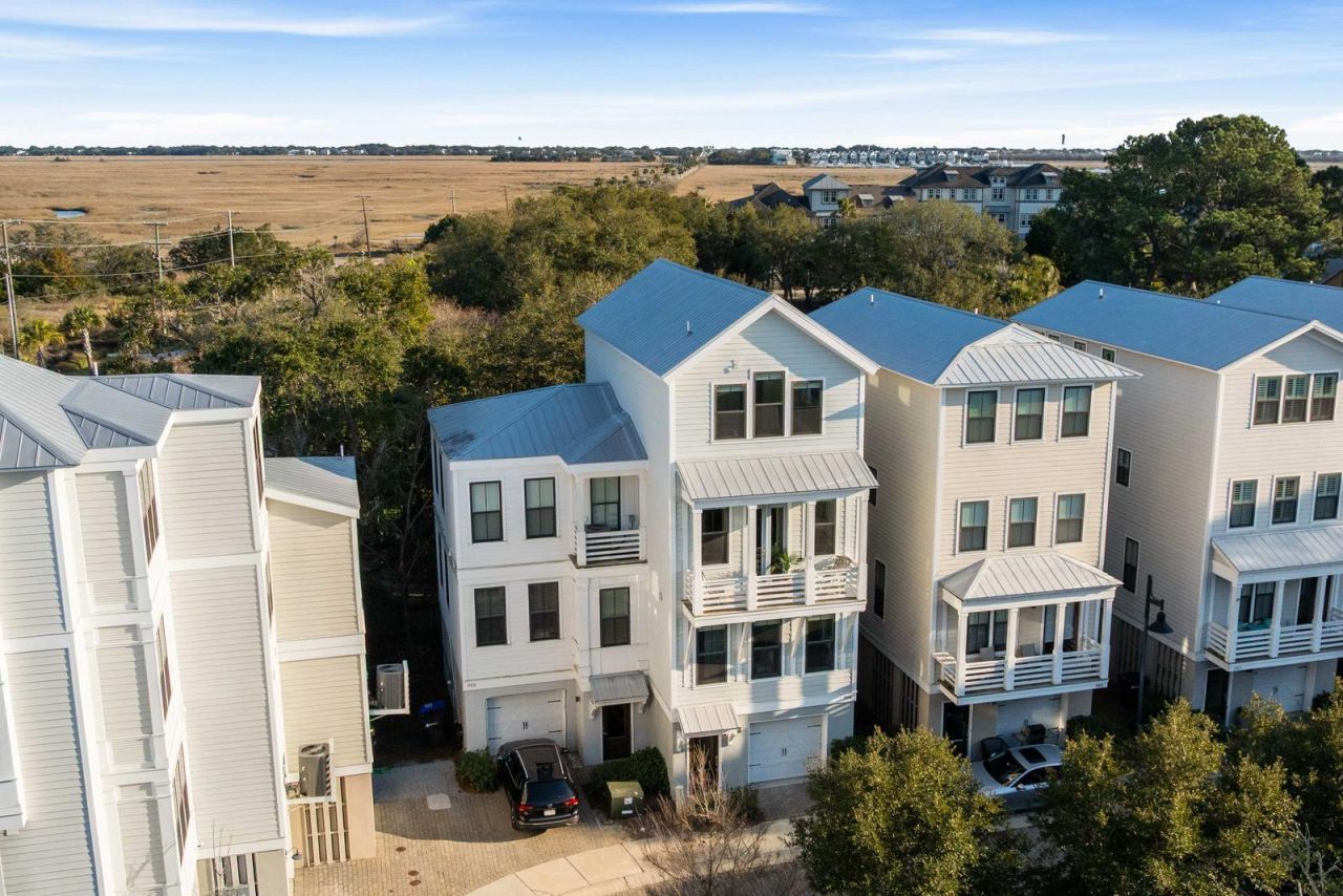 986 Key Colony Court Photo 1