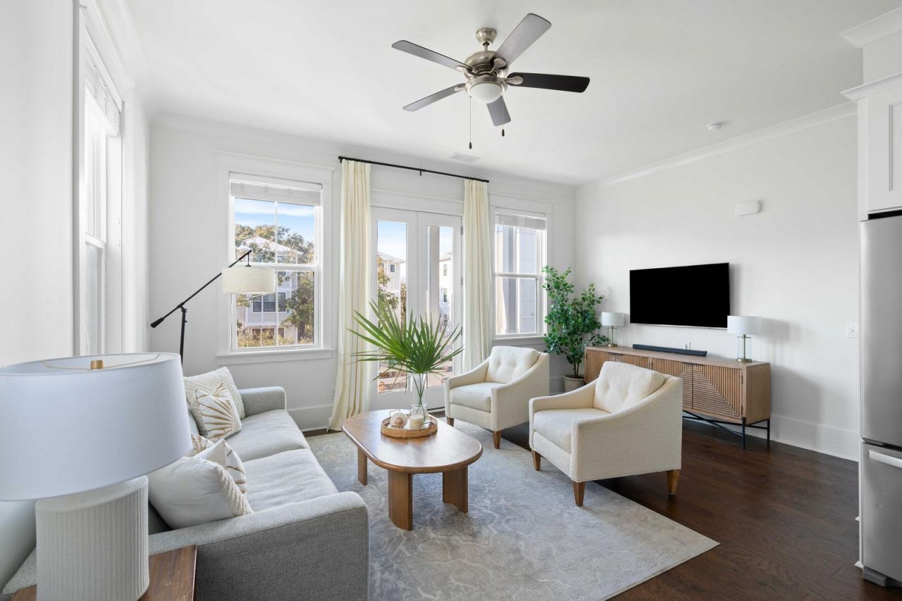 986 Key Colony Court Photo 11