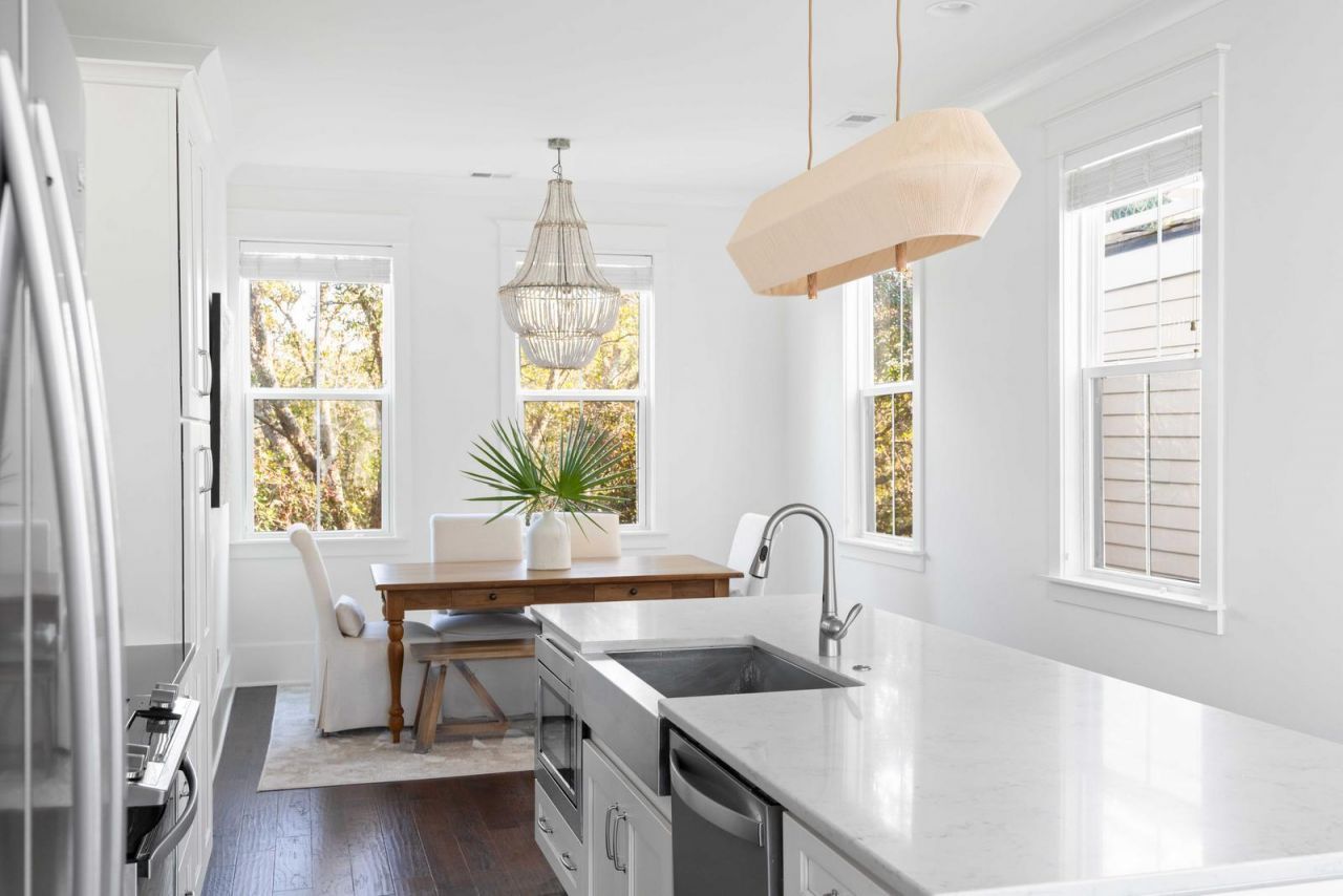 986 Key Colony Court Photo 13