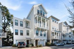 986 Key Colony Court photo 4