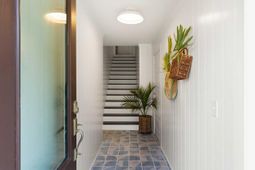 986 Key Colony Court photo 4