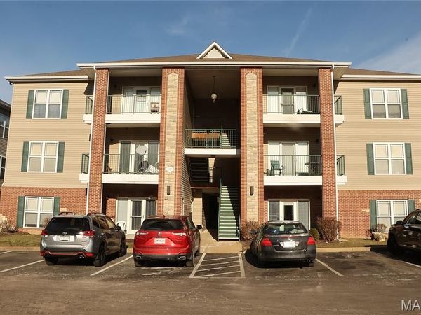 885 Forest Avenue, Unit 303, Valley Park, MO 63088
