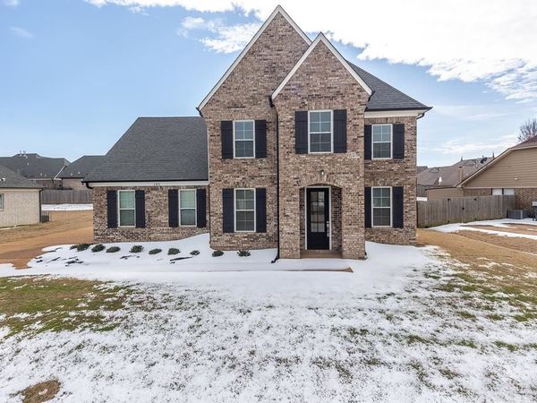 185 HERITAGE LAKE DR, Memphis, TN 38109