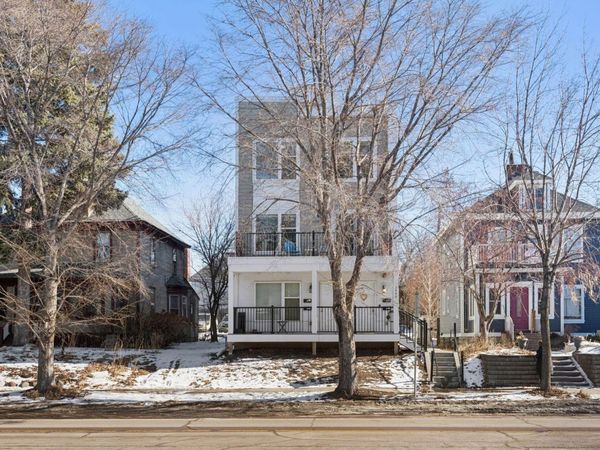 2449 Lyndale Avenue S, Minneapolis, MN 55405