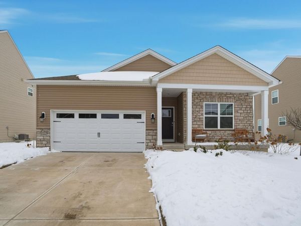 5166 Windbrooke Drive, Tipp City, OH 45371