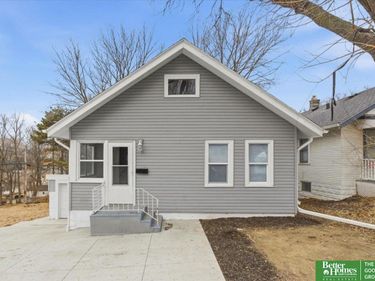 4820 N 45 Street, Omaha, NE 68104