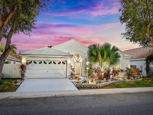 1077 Siena Oaks Circle E, Palm Beach Gardens, FL 33410