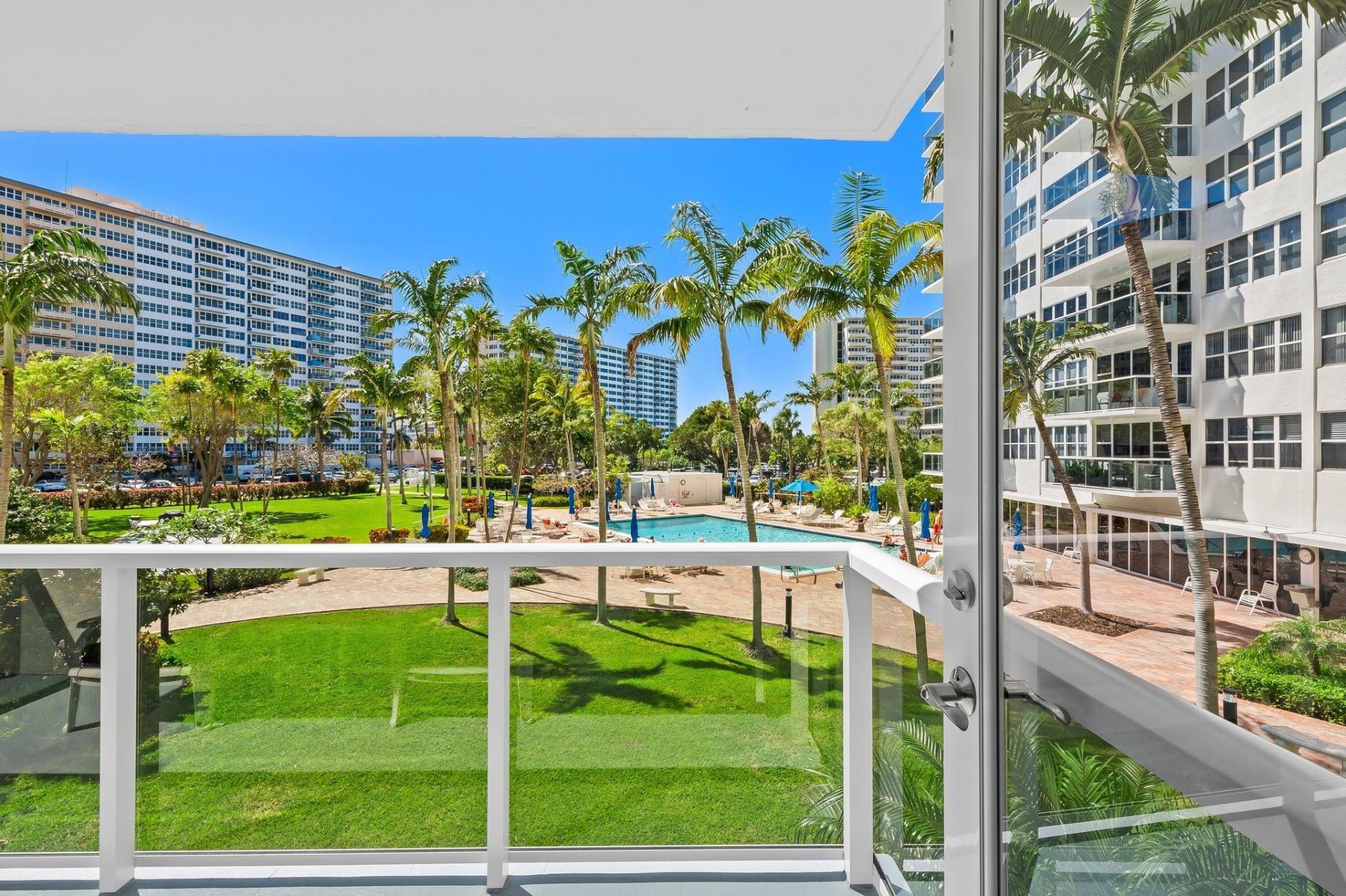 3300 NE 36th Street, Unit 217, Fort Lauderdale, FL 33308 Photo