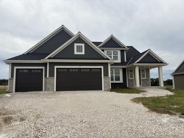 509 Talbot's Woods DRIVE, Oconomowoc, WI 53066
