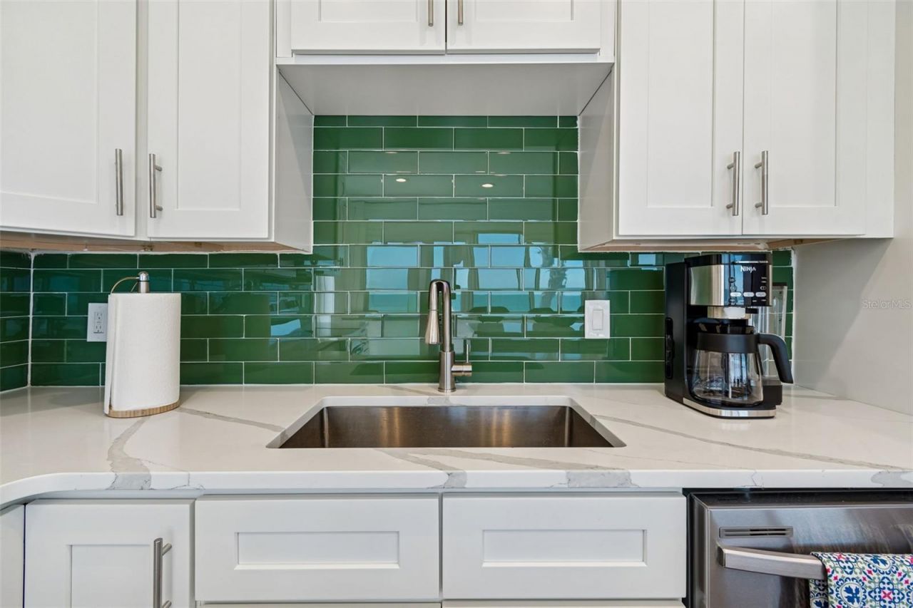 865 N Shore Drive, Anna Maria, FL 34216 Photo