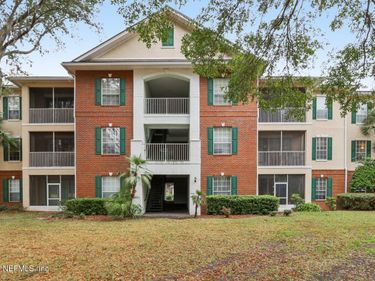 785 OAKLEAF PLANTATION Parkway, Unit 111, Orange Park, FL 32065