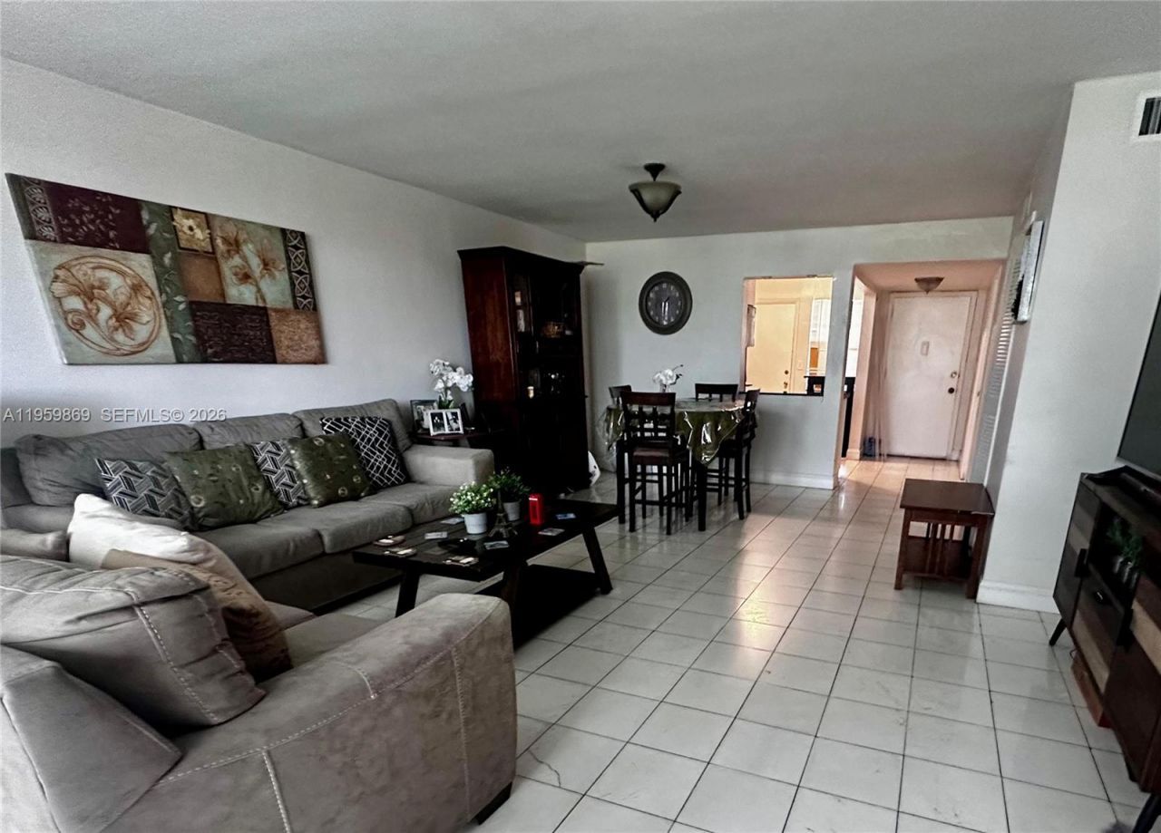 1501 NE Miami Gardens Dr, Unit 146, Miami, FL 33179 Photo