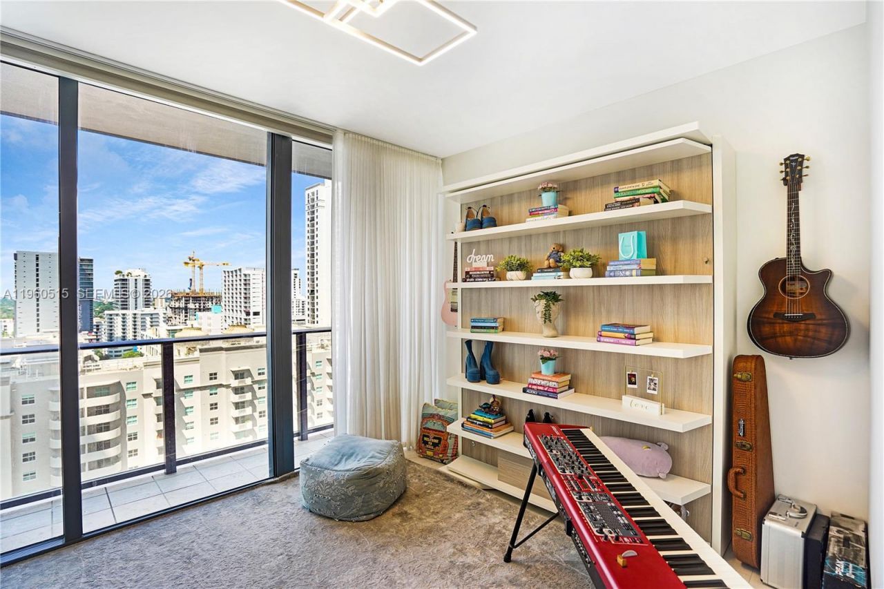 1000 Brickell Plz , Unit 1902, Miami, FL 33131 Photo