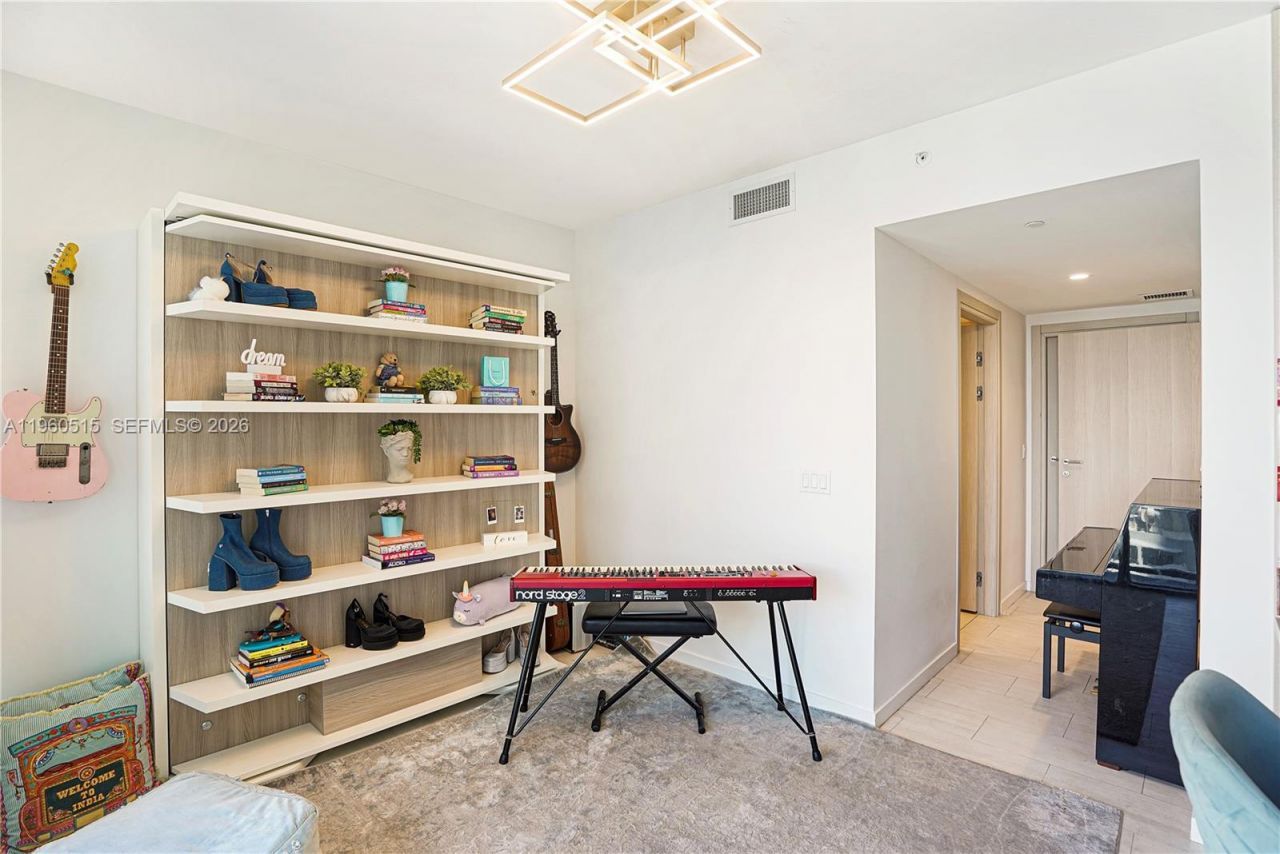 1000 Brickell Plz , Unit 1902, Miami, FL 33131 Photo