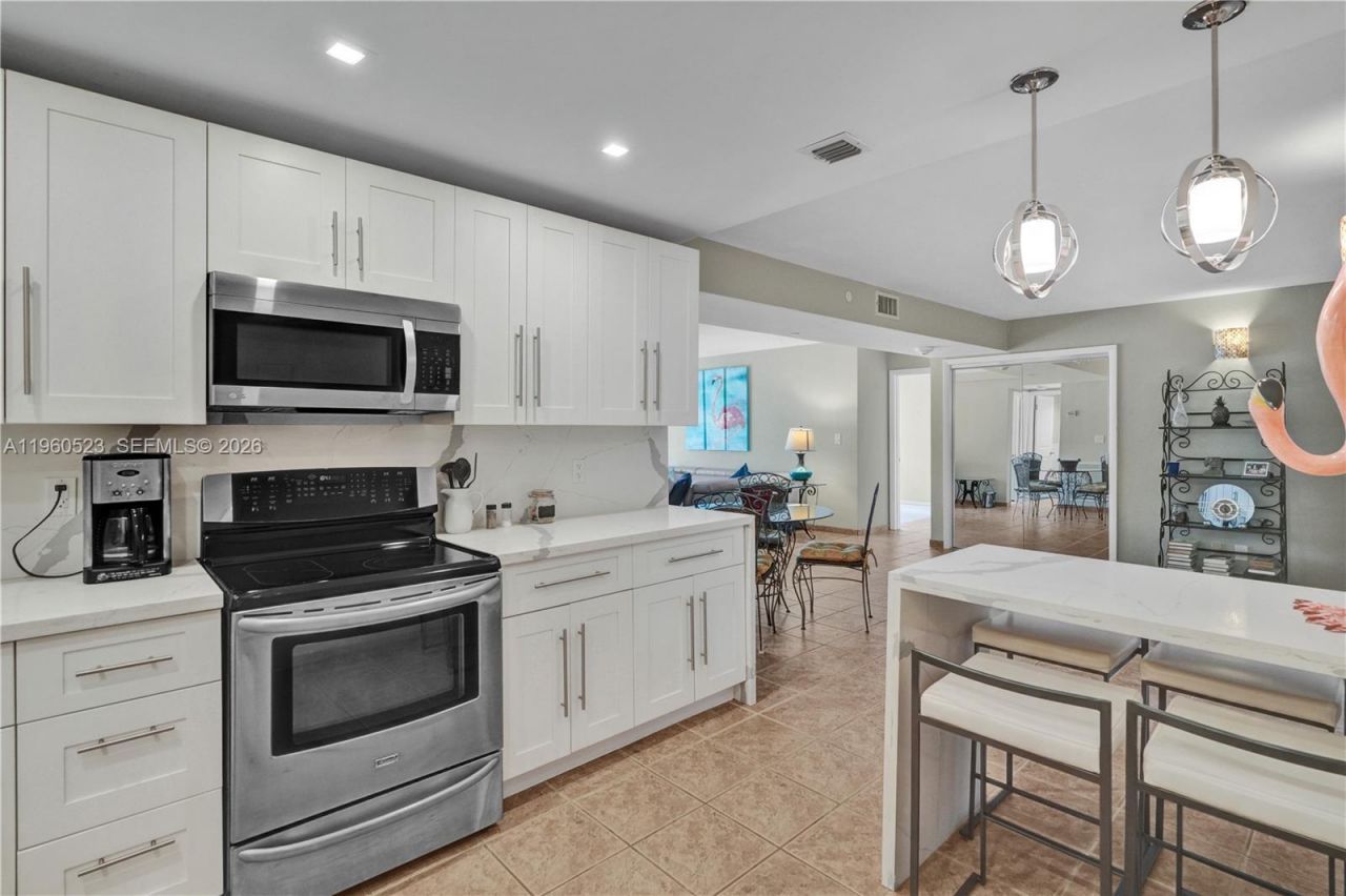 10160 Collins Ave, Unit 306N, Bal Harbour, FL 33154 Photo