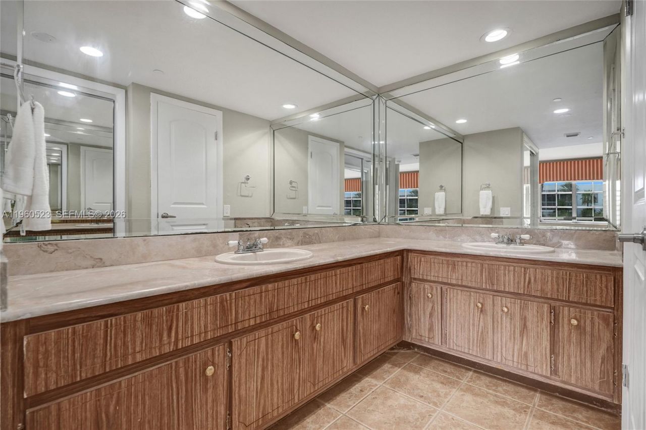 10160 Collins Ave, Unit 306N, Bal Harbour, FL 33154 Photo