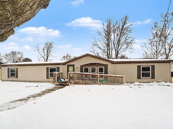 147 Elm Street E, Elsie, MI 48831