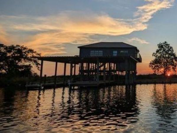 64 HOPEDALE CANAL, St Bernard, LA 70085