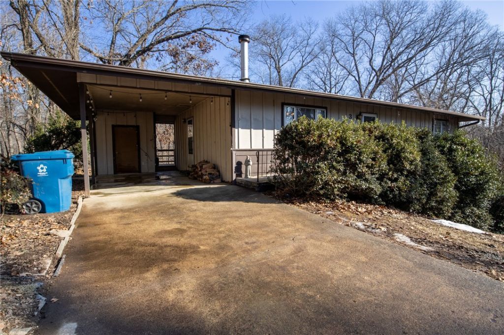 3 Leicester Drive Bella Vista, AR 72714