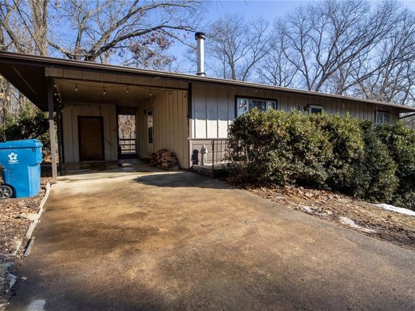3 Leicester Drive, Bella Vista, AR 72714