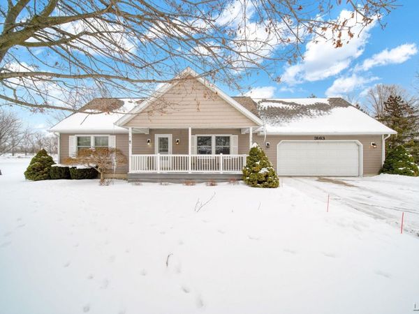 3163 Birch , Adrian, MI 49221
