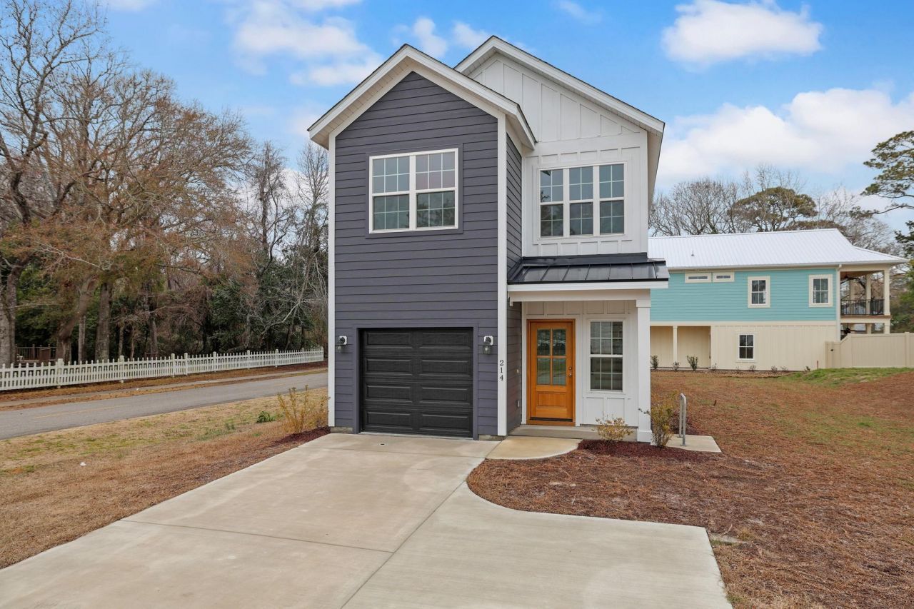 214 26th Ave. S Photo 1