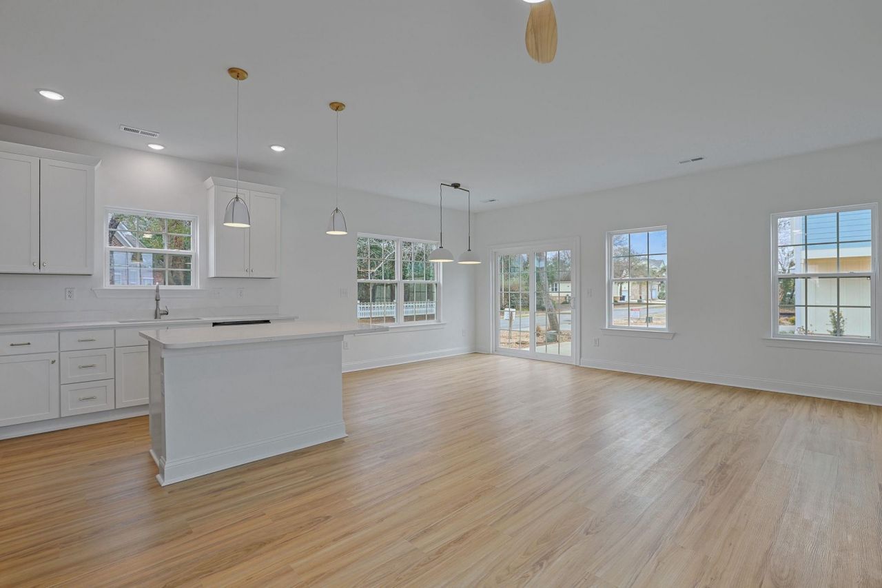 214 26th Ave. S Photo 4