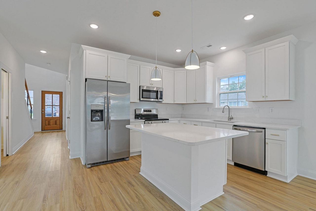 214 26th Ave. S Photo 8