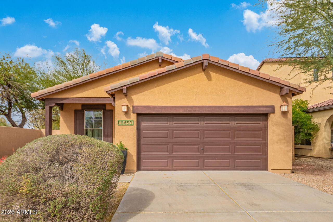 18450 W Paseo Way, Goodyear, AZ 85338 Main Photo