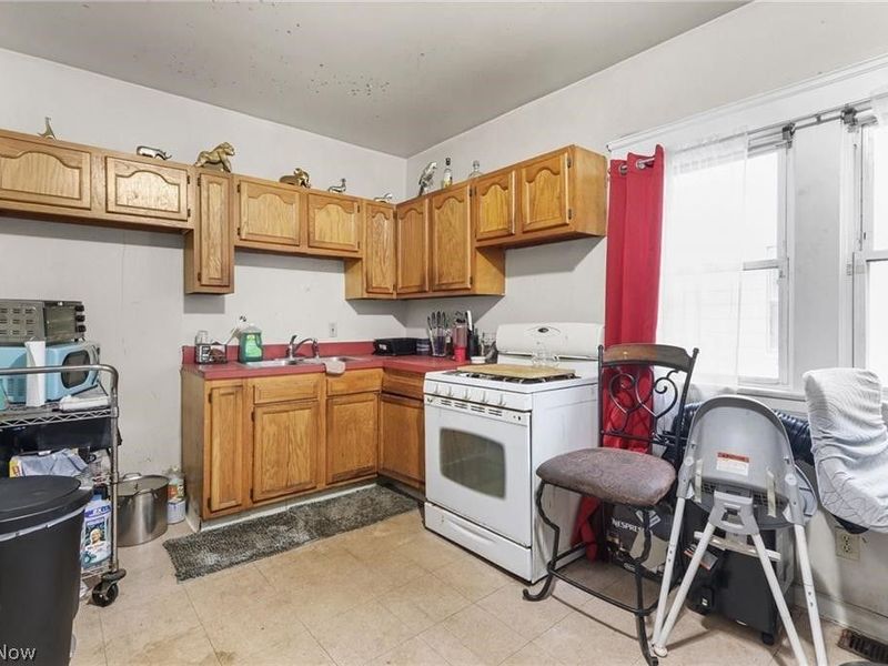 2819 E 118th Street, Cleveland, OH 44120 Photo 2