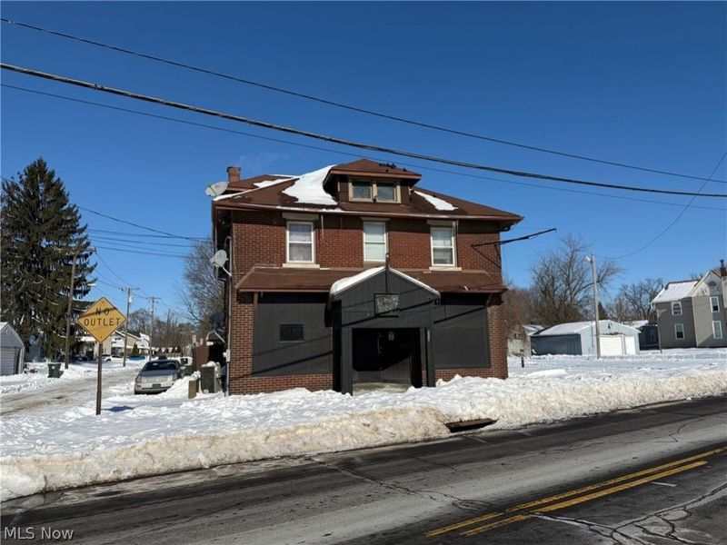 3357 Mahoning Road NE, Canton, OH 44705 Photo 1