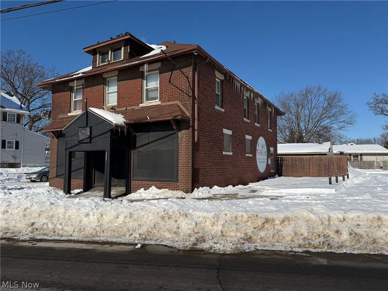 3357 Mahoning Road NE, Canton, OH 44705 Photo 2