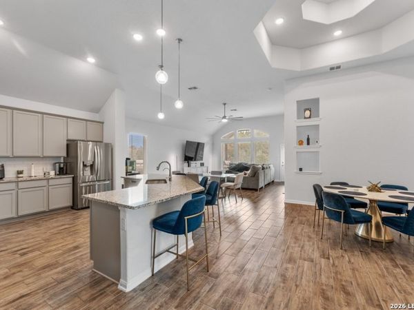 25046 Las Pilas, San Antonio, TX 78261