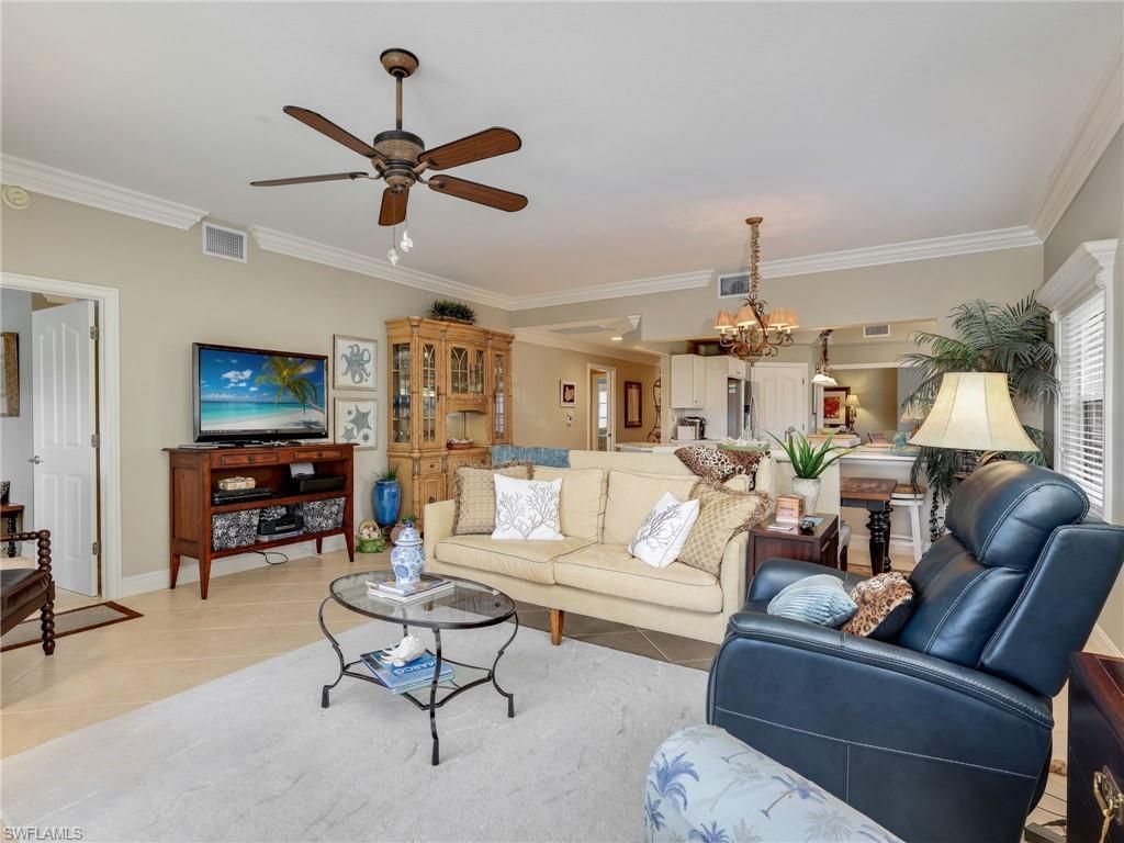 8138 Saratoga Dr, Unit 2201, Naples, FL 34113 Photo