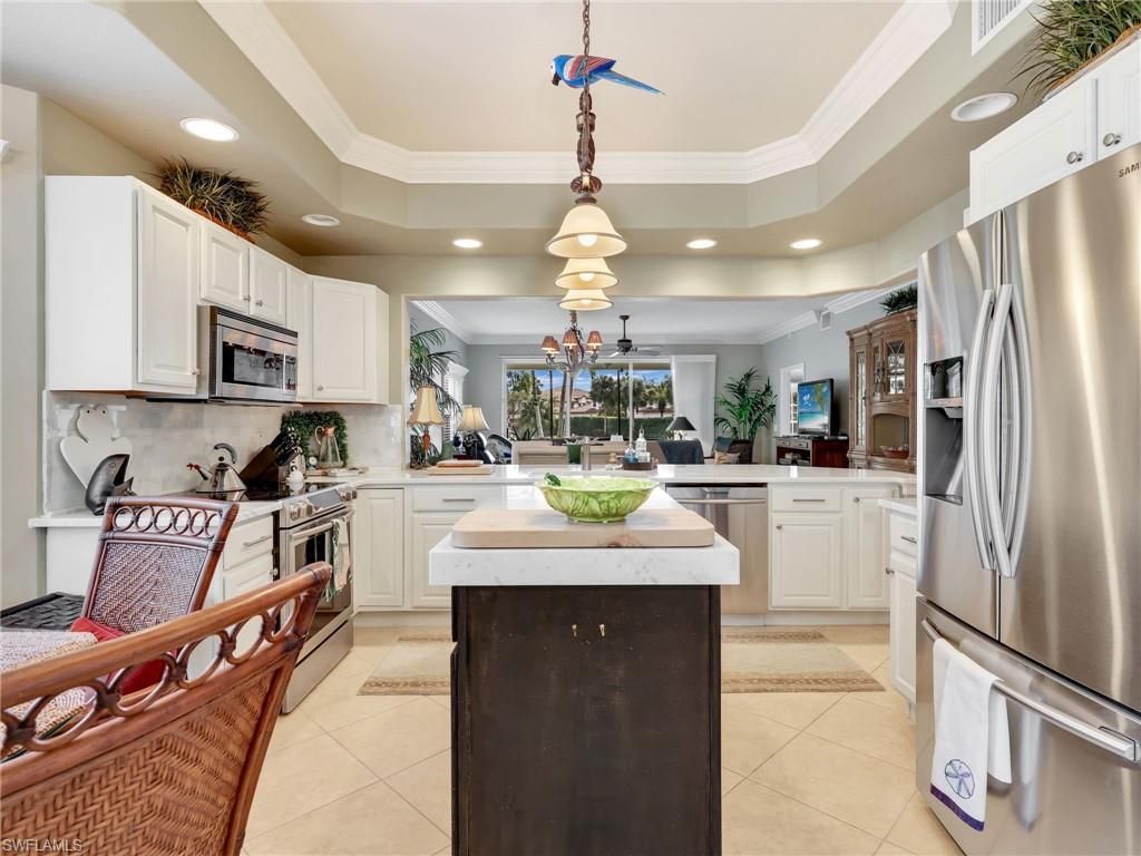 8138 Saratoga Dr, Unit 2201, Naples, FL 34113 Photo