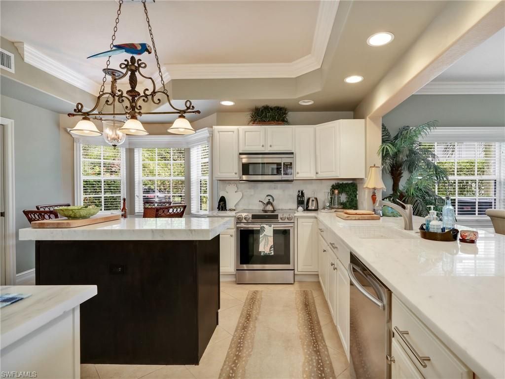 8138 Saratoga Dr, Unit 2201, Naples, FL 34113 Photo