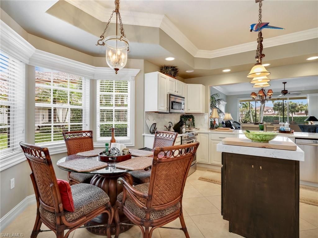 8138 Saratoga Dr, Unit 2201, Naples, FL 34113 Photo