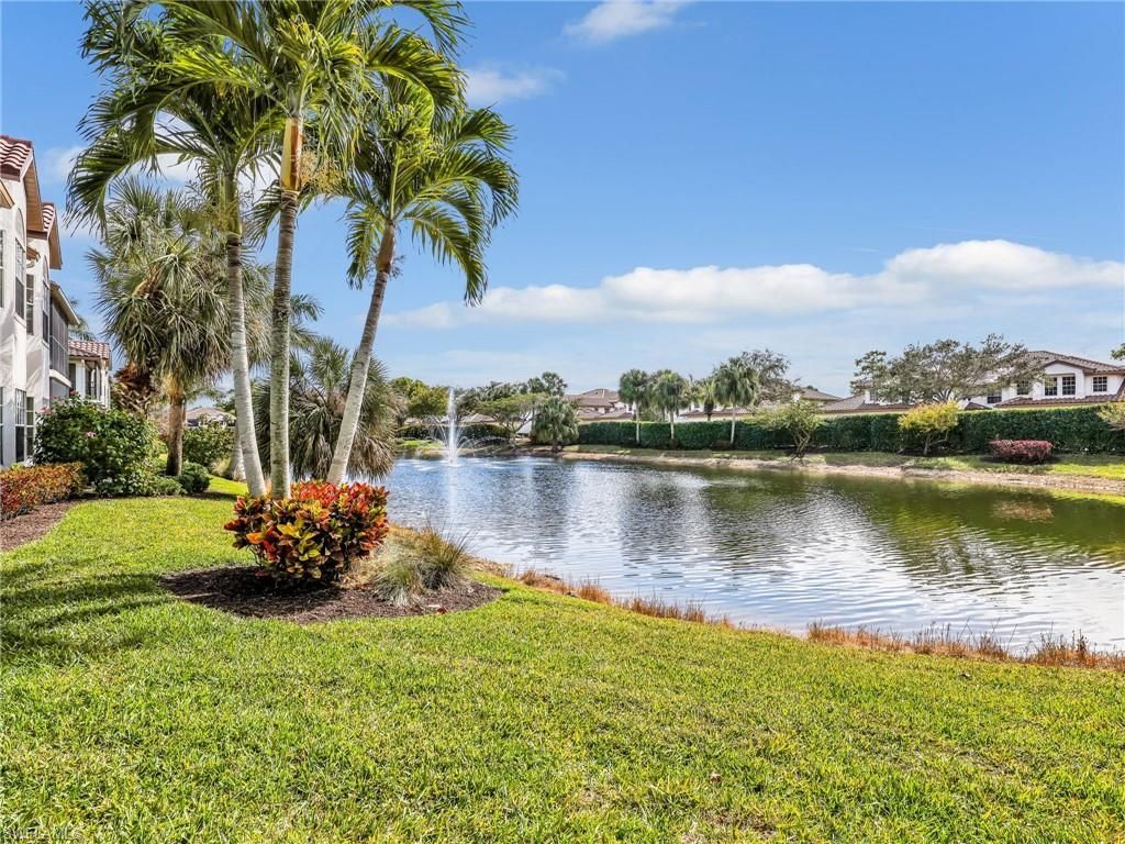 8138 Saratoga Dr, Unit 2201, Naples, FL 34113 Photo