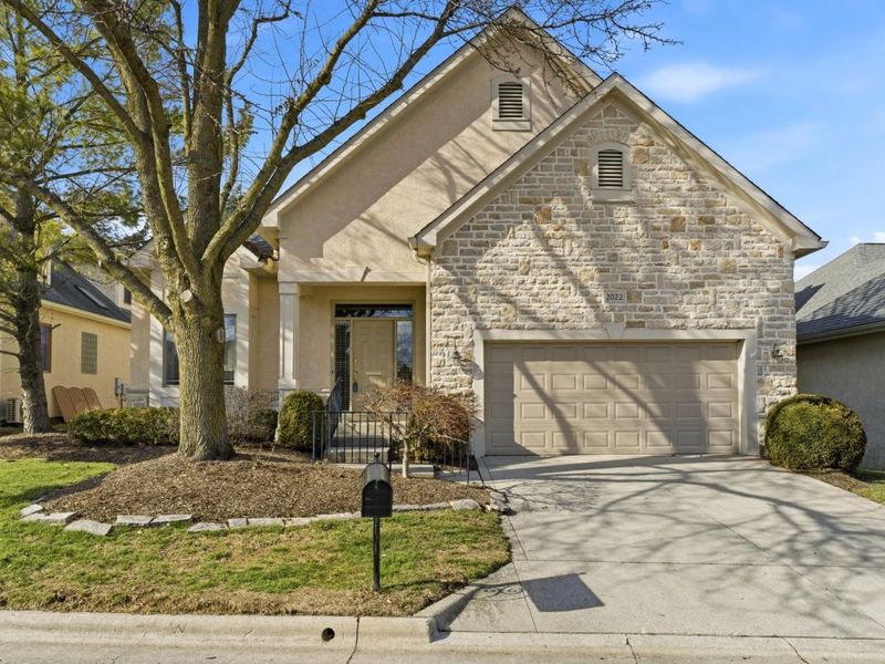 2022 Lake Shore Drive, Columbus, OH 43204 Photo 1