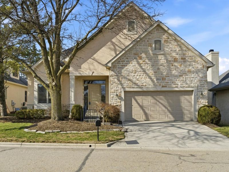 2022 Lake Shore Drive, Columbus, OH 43204 Photo 2