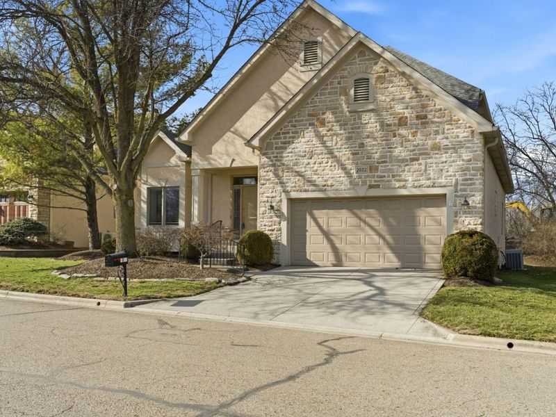 2022 Lake Shore Drive, Columbus, OH 43204 Photo 3